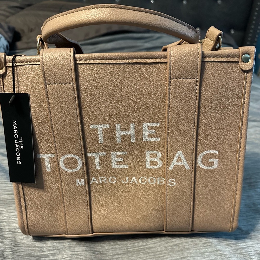 COPY - Tan/nude faux leather tote
